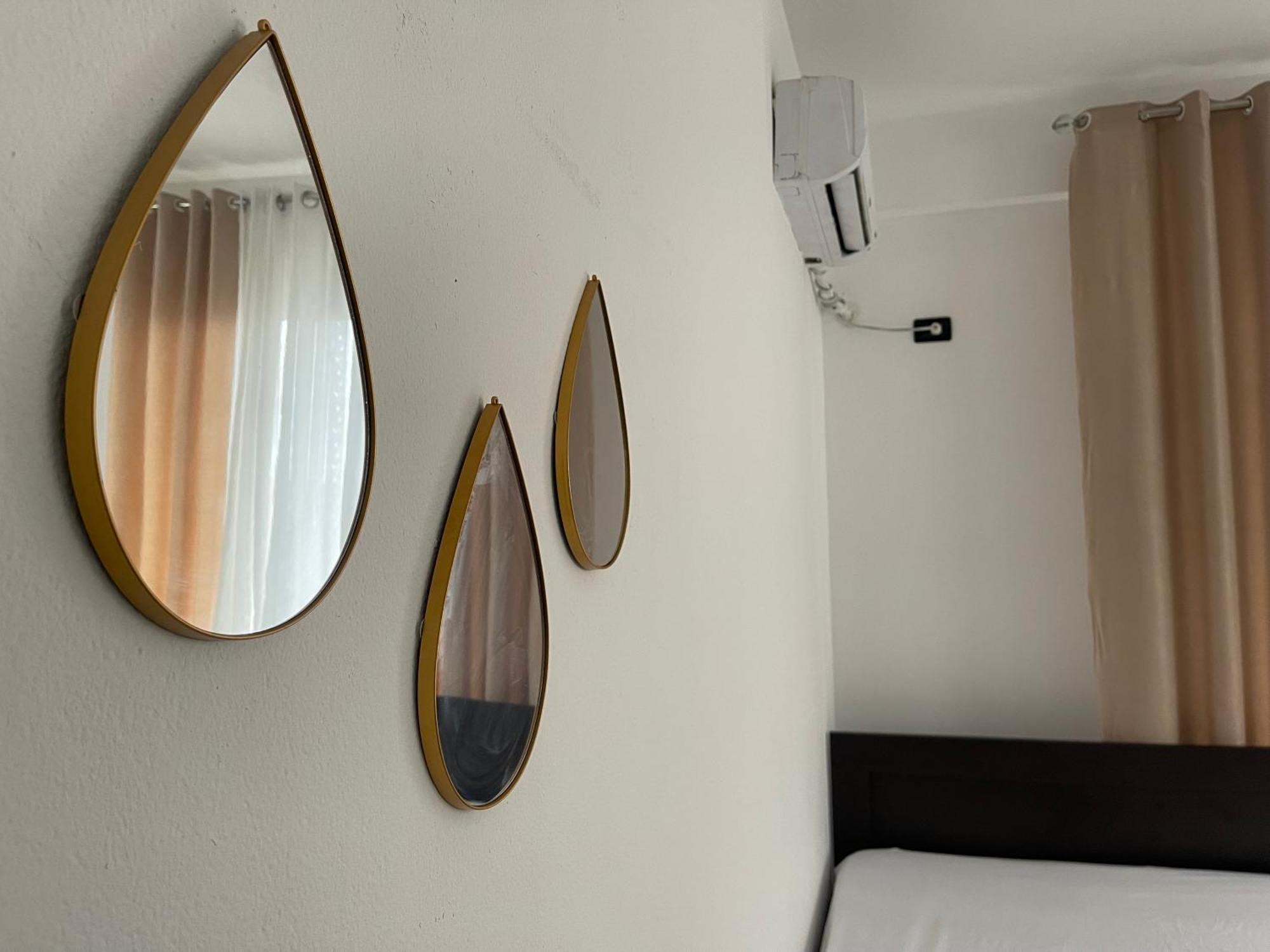 Marra'S Rooms Durrës Exterior foto