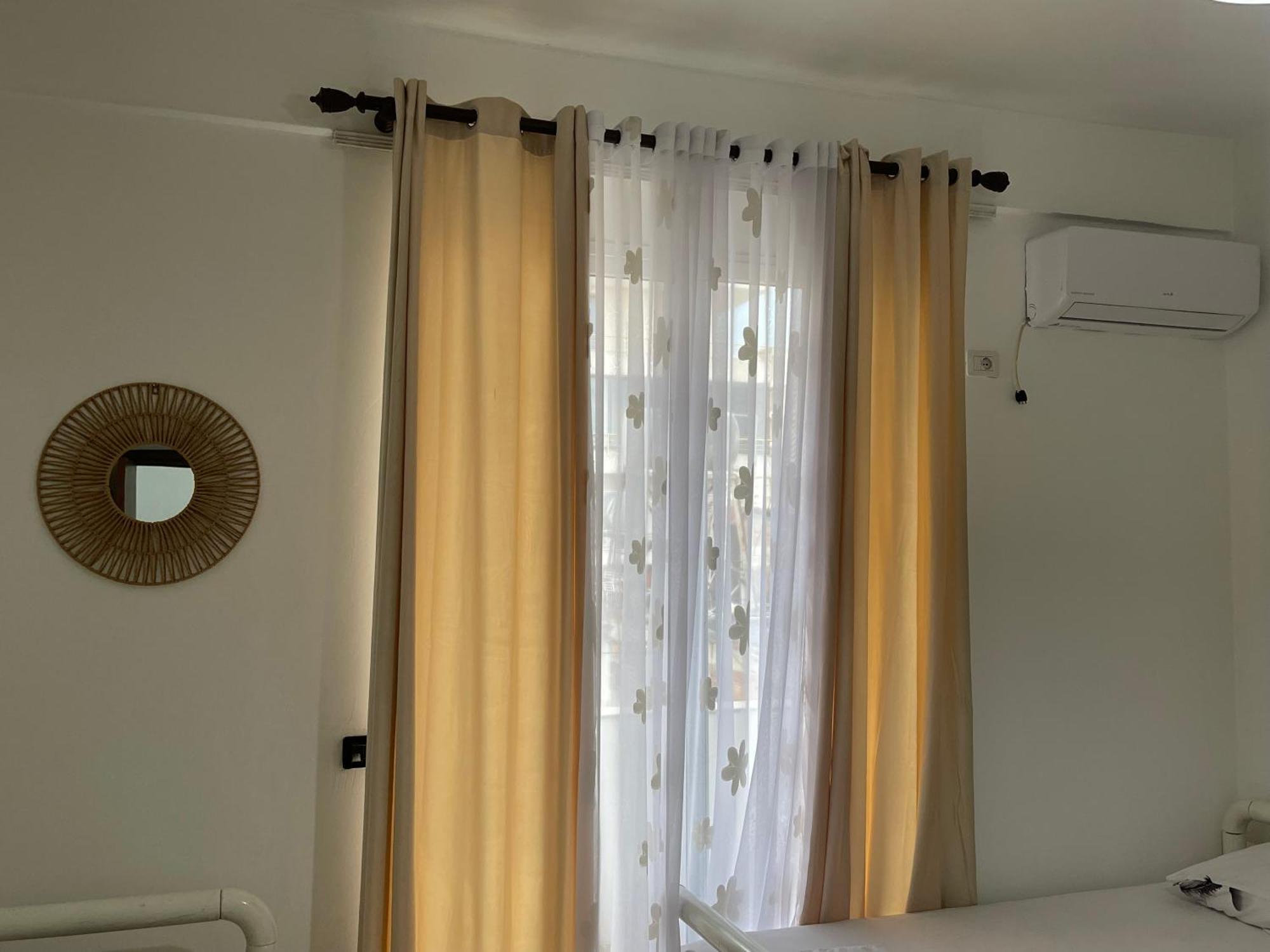 Marra'S Rooms Durrës Exterior foto